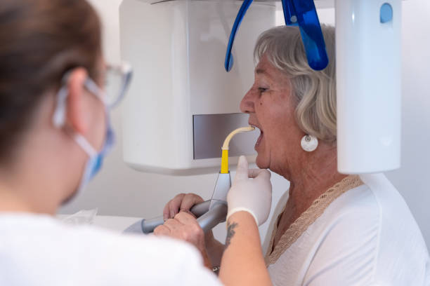Best Pediatric Emergency Dentist in Cambridge, MN